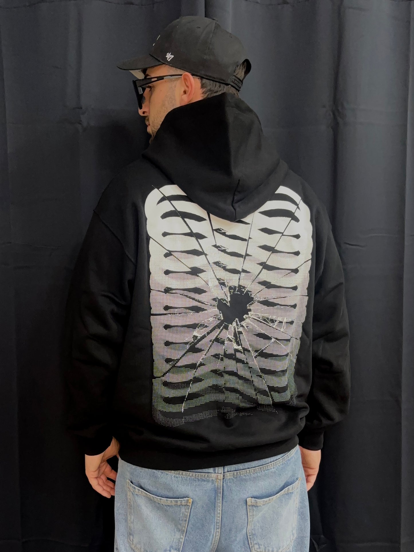 Hoodie ribs glass
