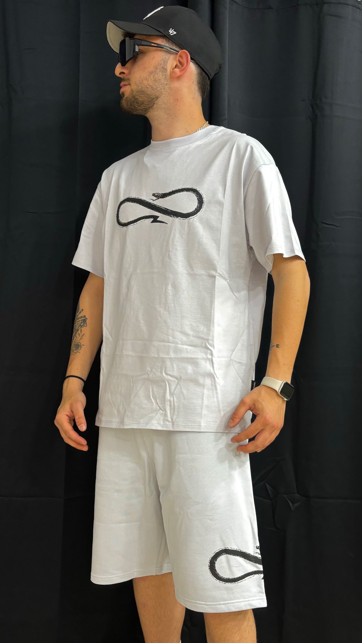 T-shirt logo classic