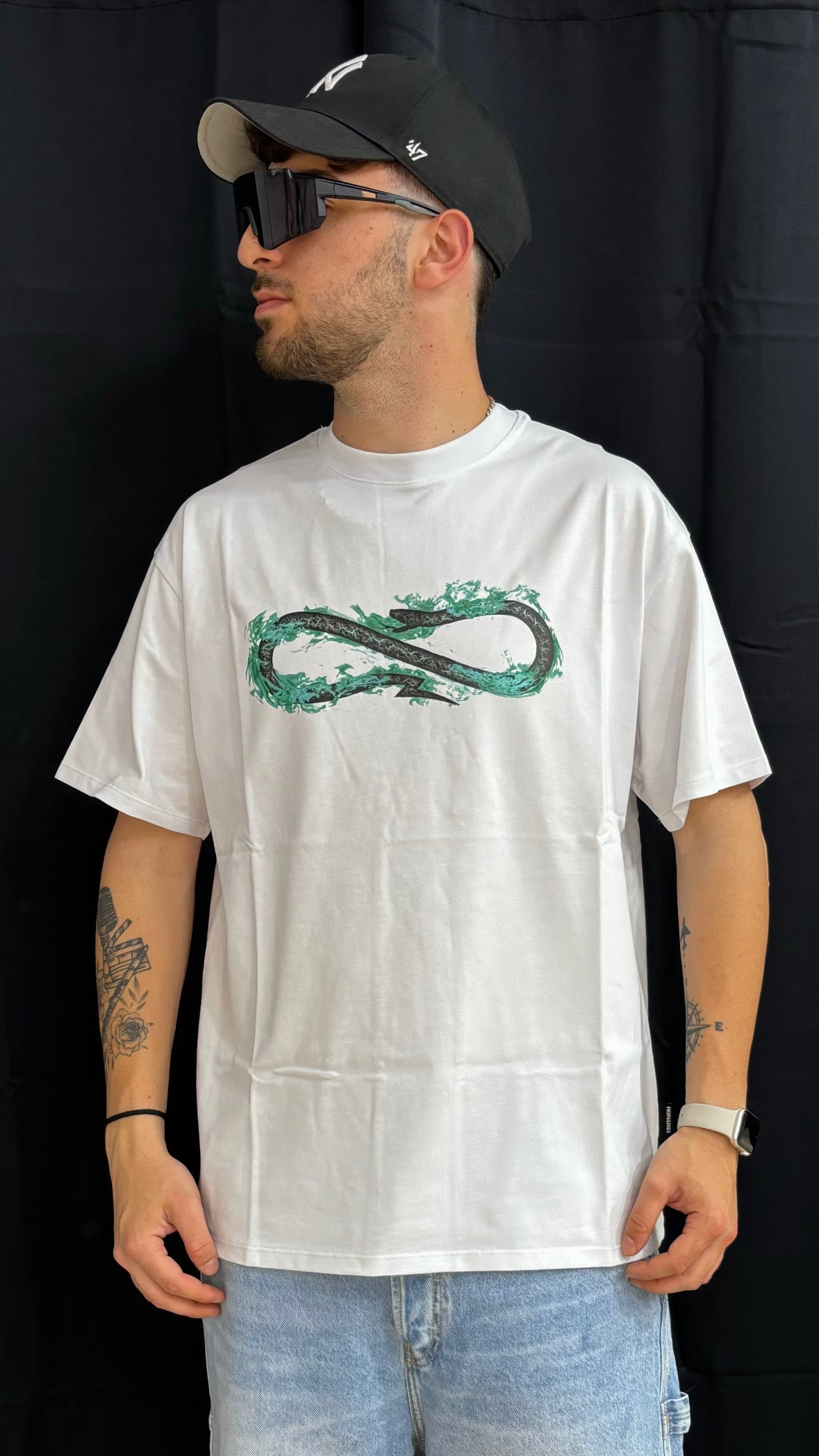 T-shirt logo fire