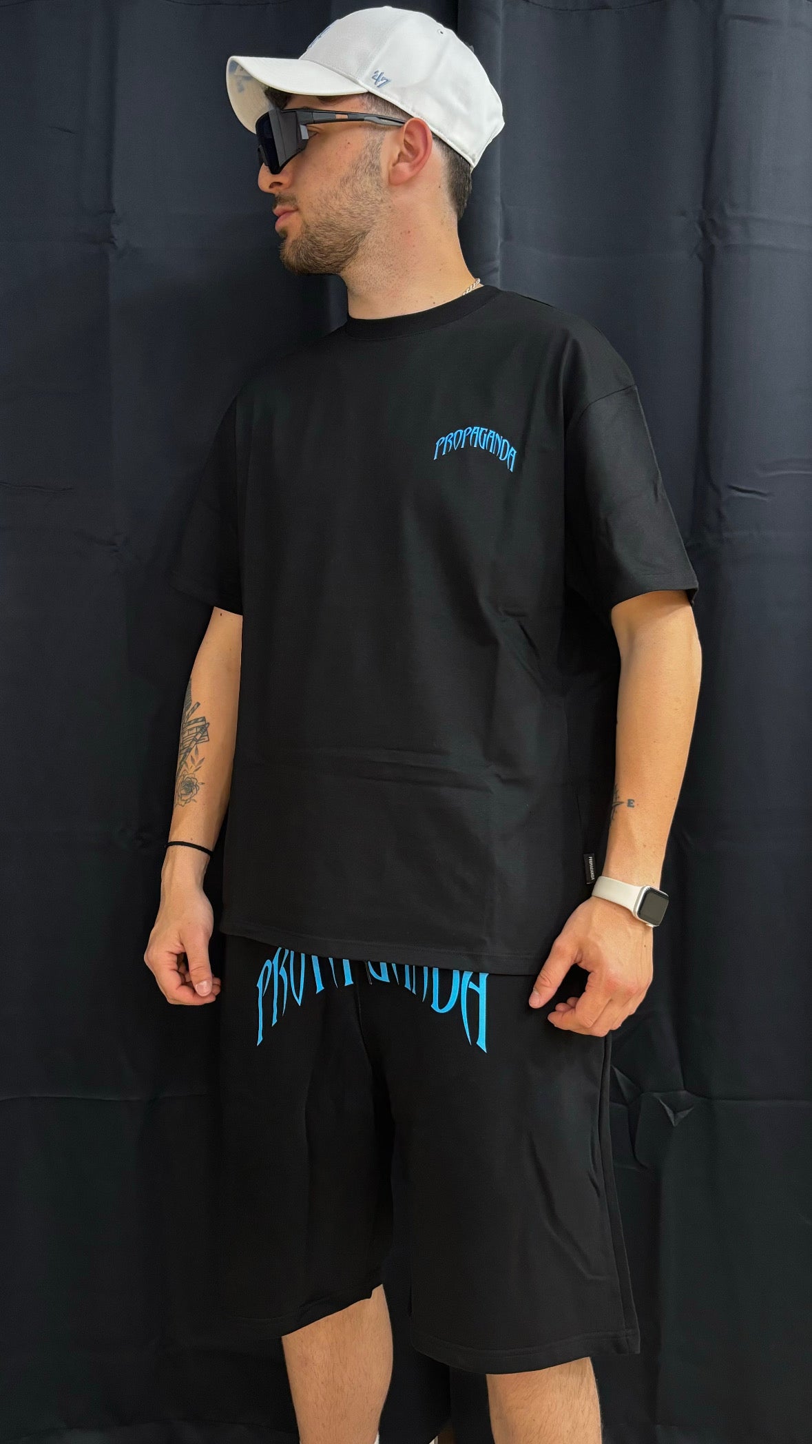 Sweatshort triangle shark
