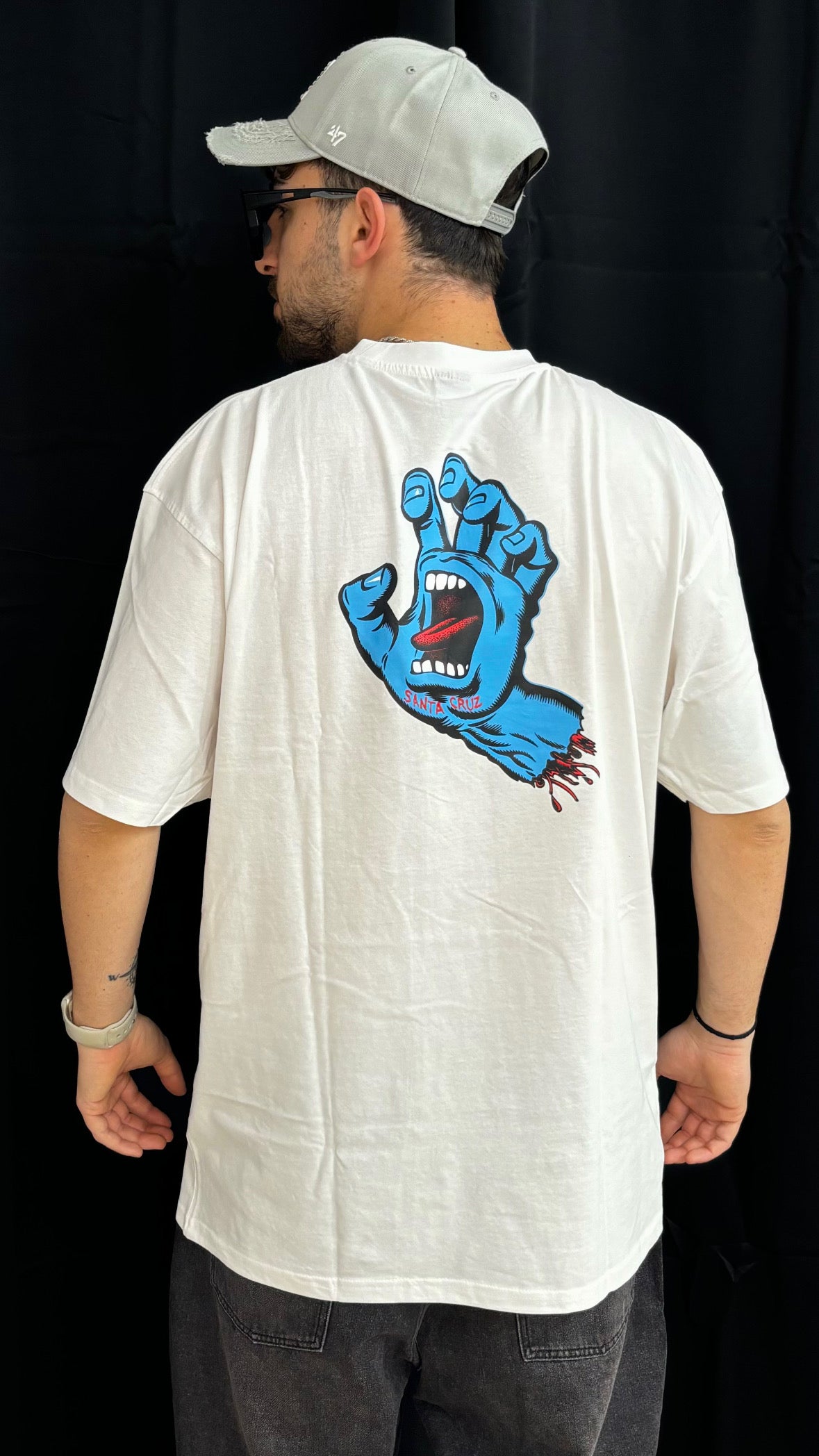 Screaming hand chest t-shirt