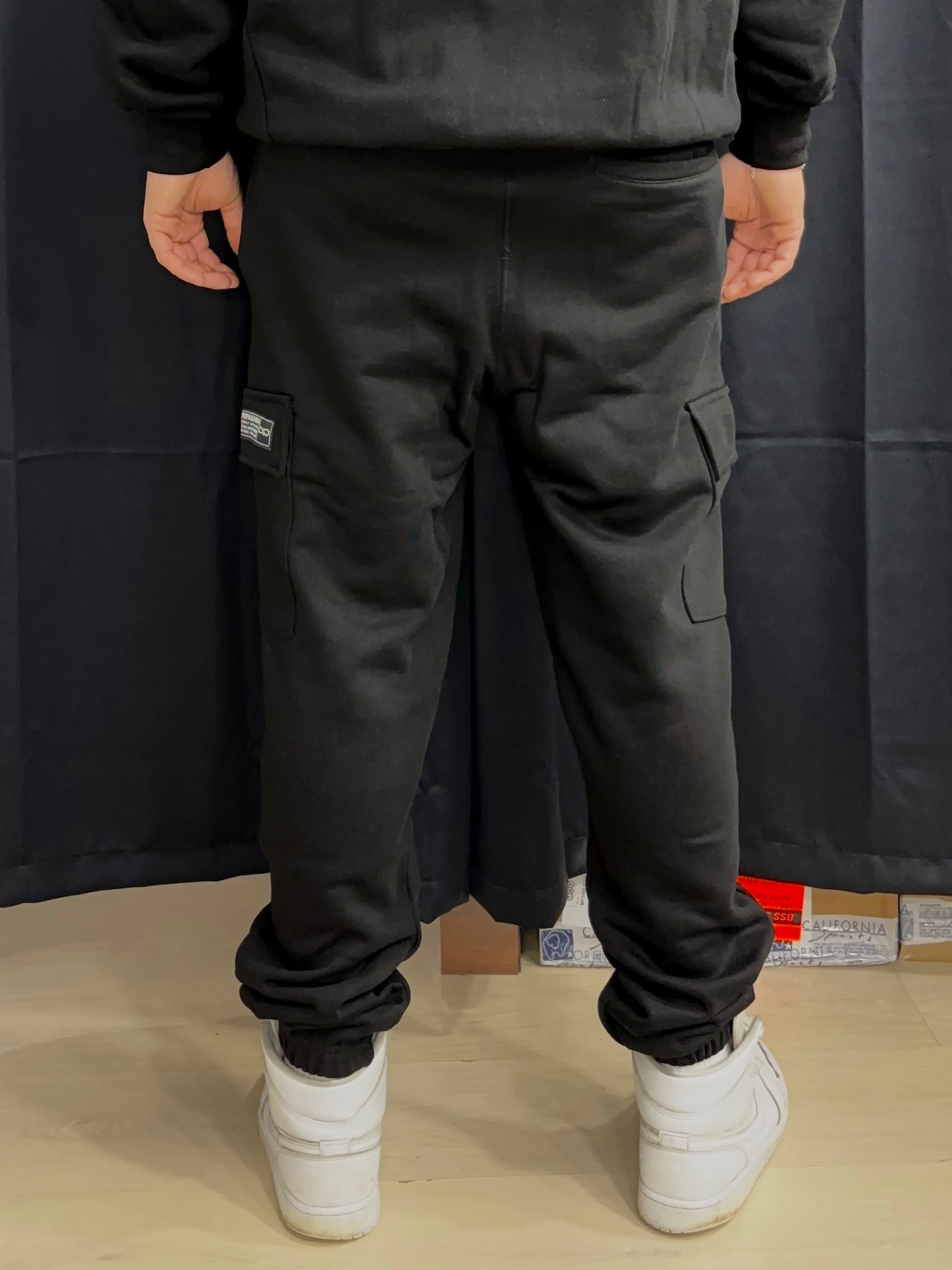Logo Embroidery cargo Sweatpant