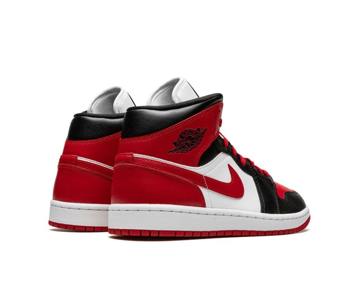 Jordan 1 mid Alternate Bred Toe