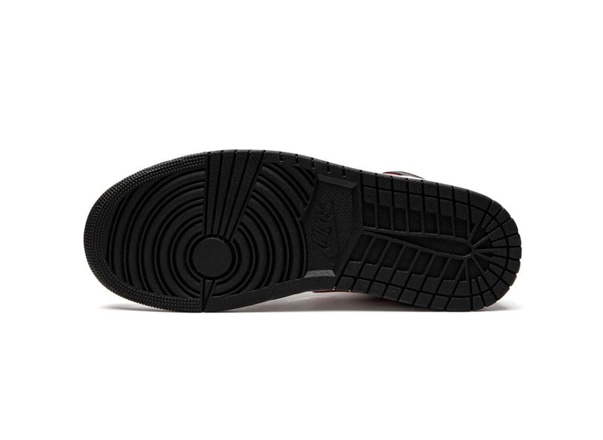Jordan 1 mid Bred toe