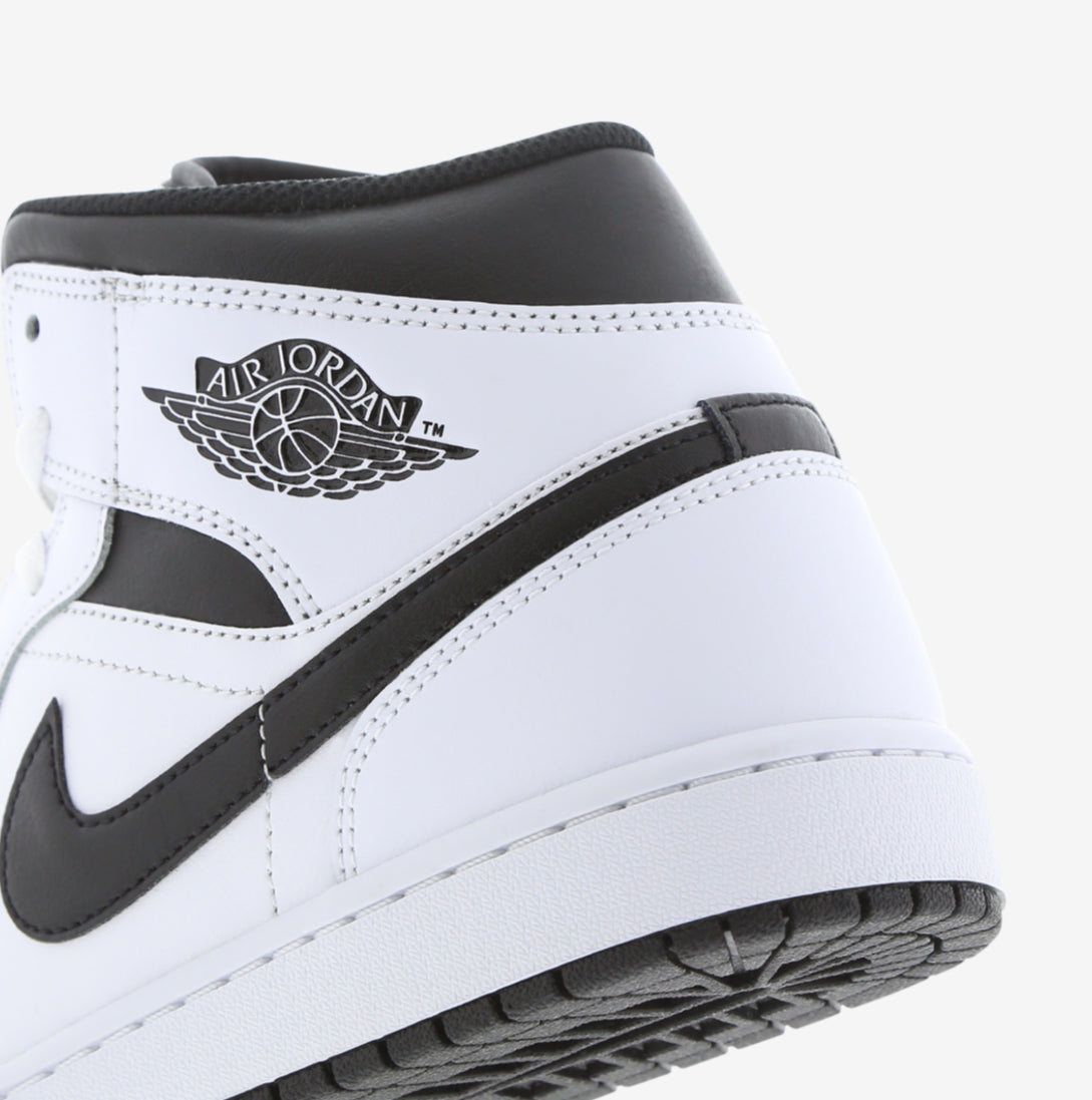 Jordan 1 mid Black/white