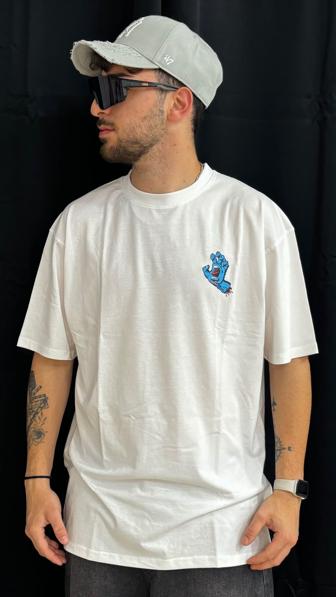 Screaming hand chest t-shirt