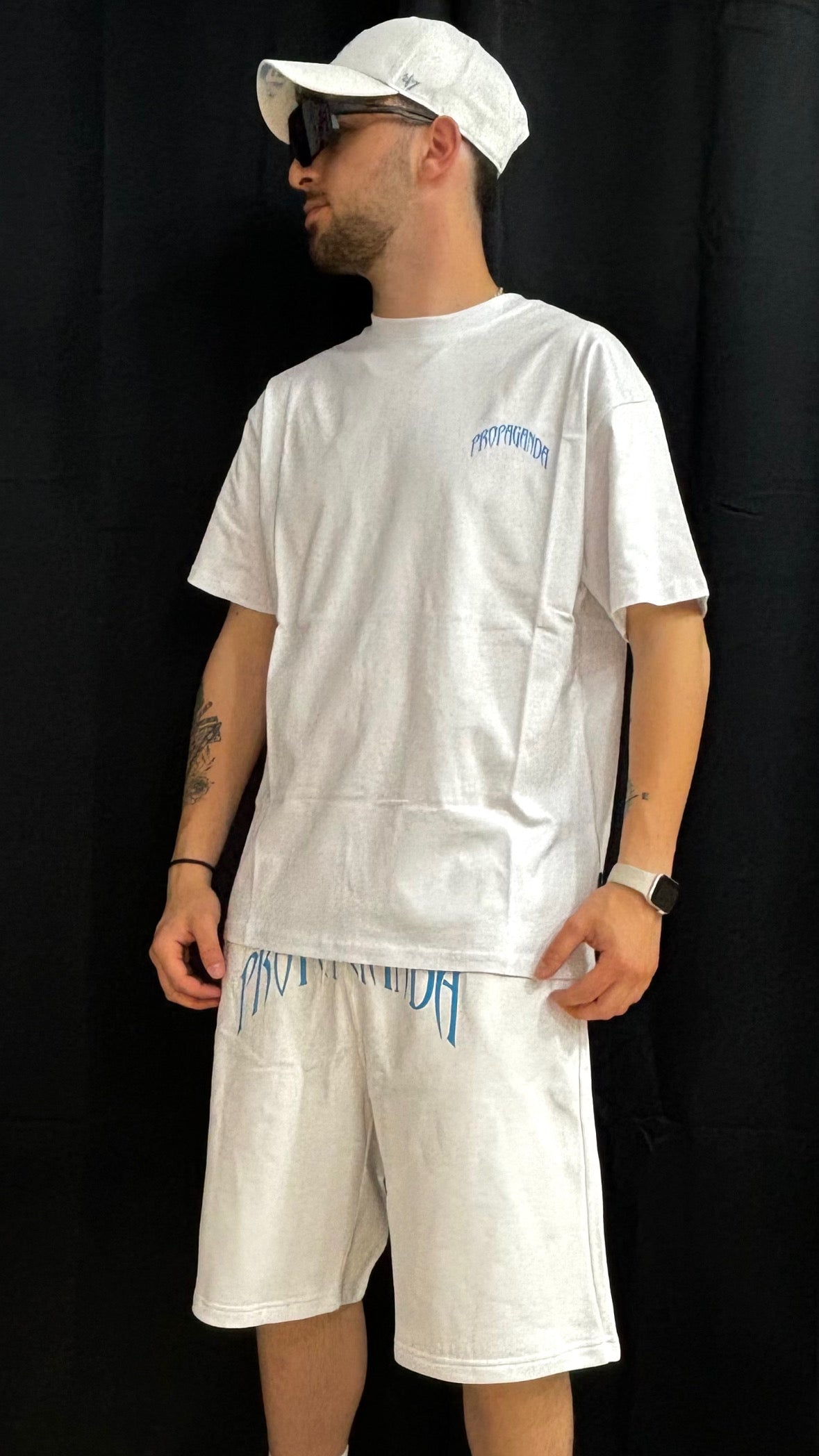 Sweatshort triangle shark