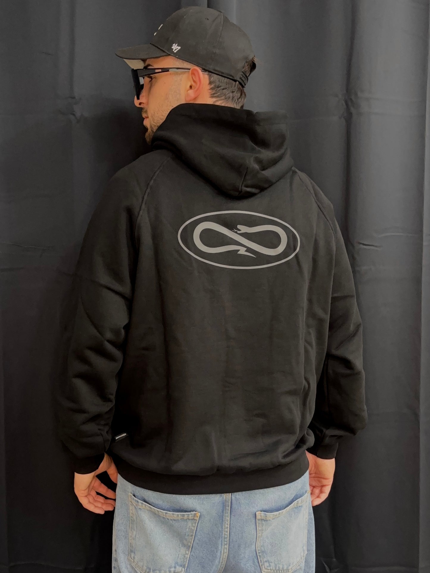 Hoodie logo atom