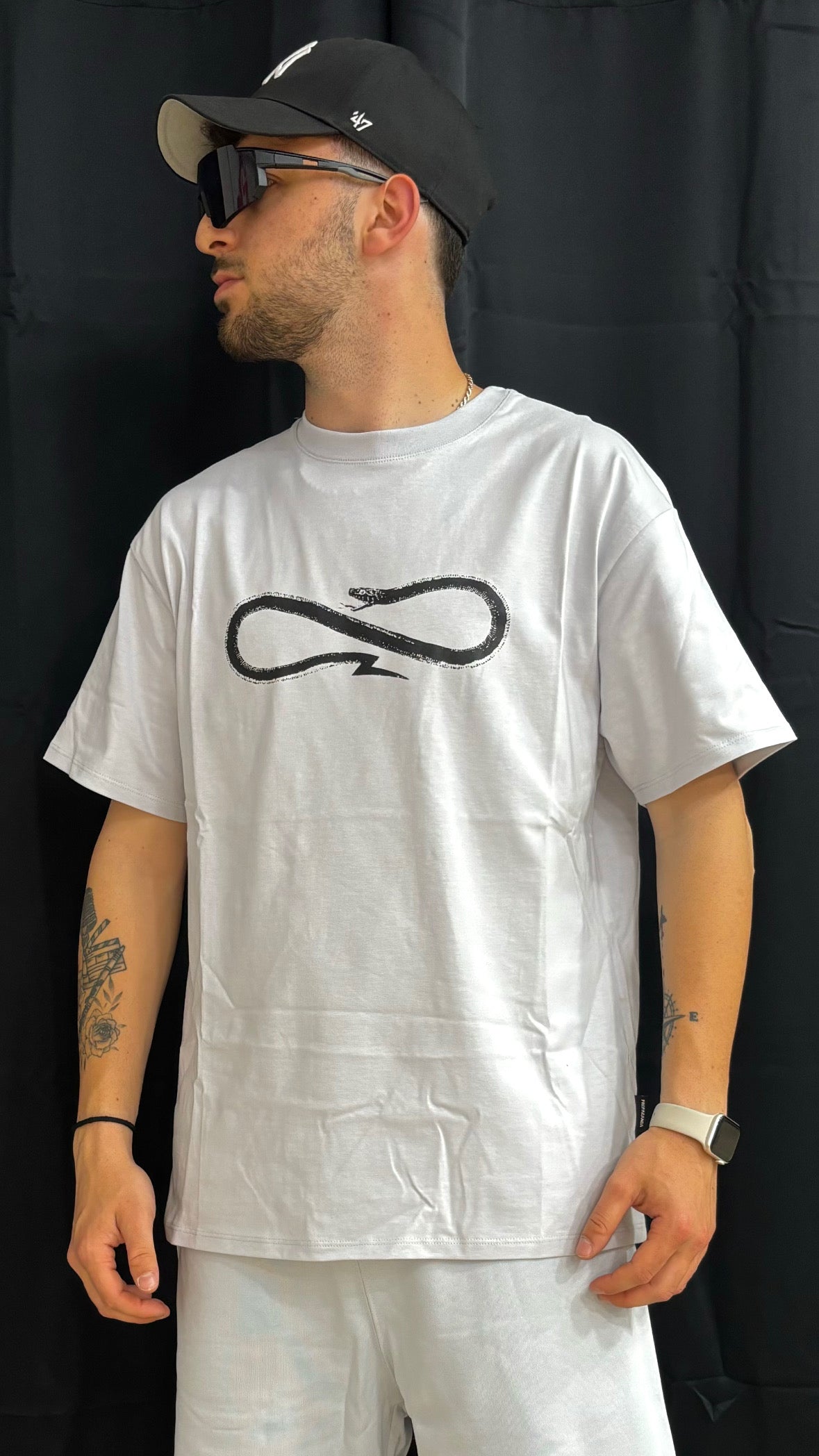 T-shirt logo classic