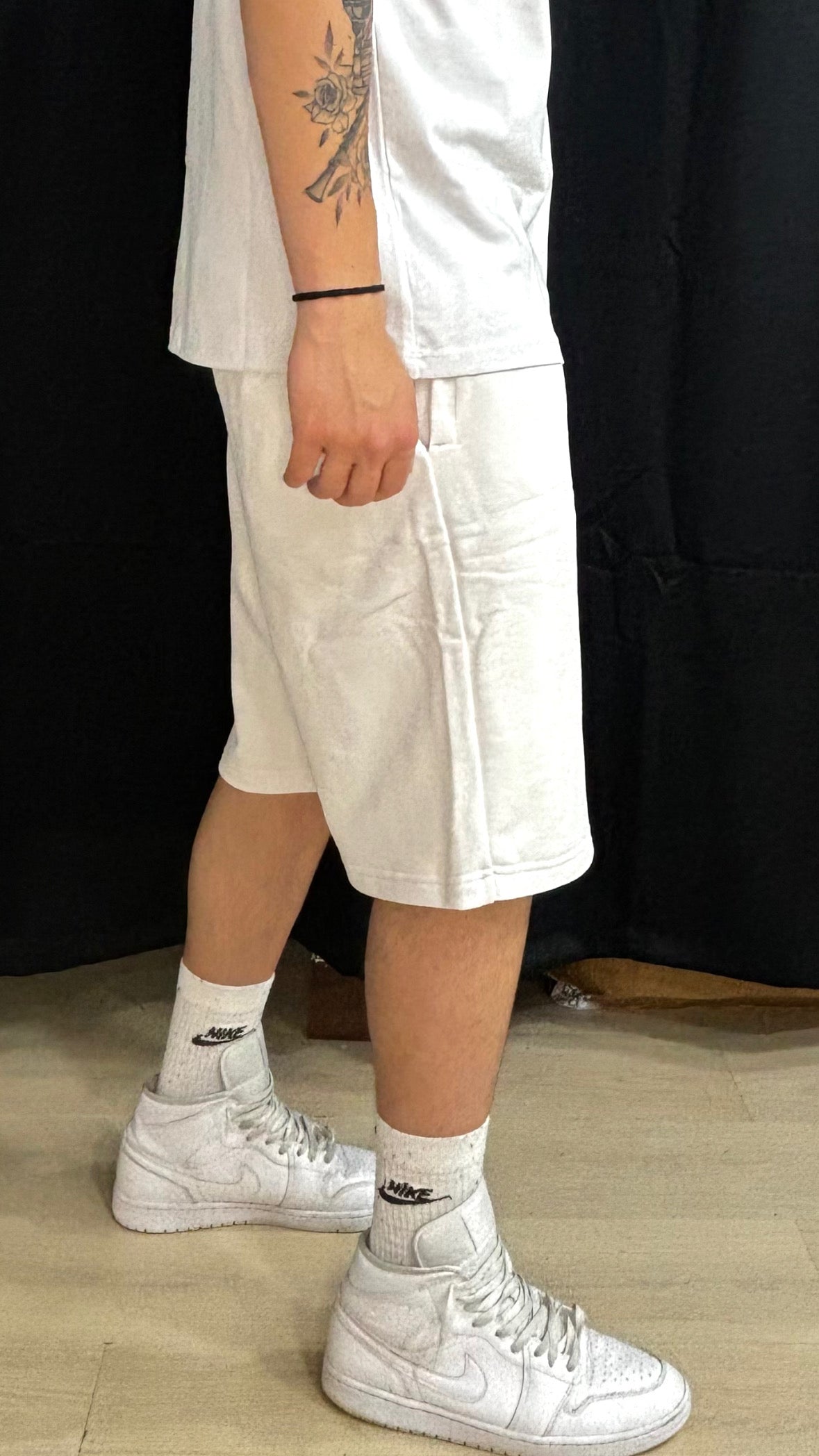 Sweatshort triangle shark
