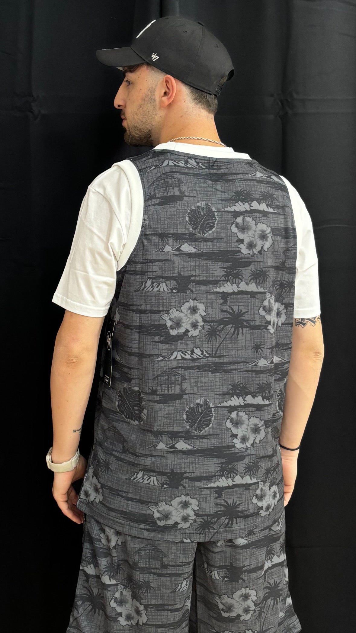 47’ canotta New York charcoal