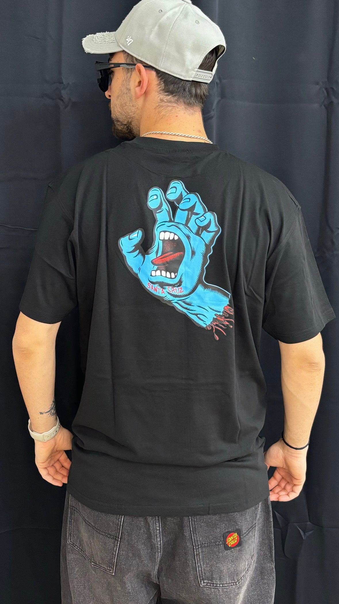 Screaming hand chest t-shirt