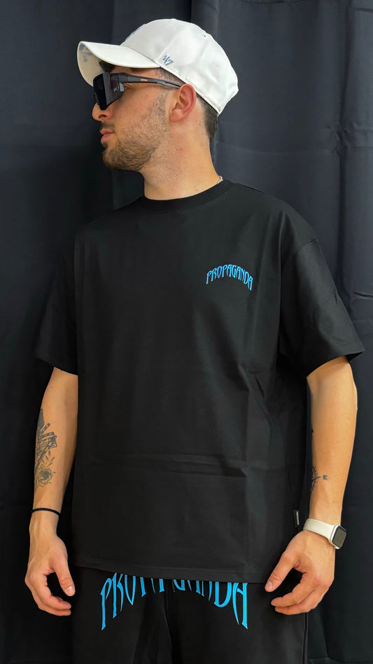 T-shirt triangle shark
