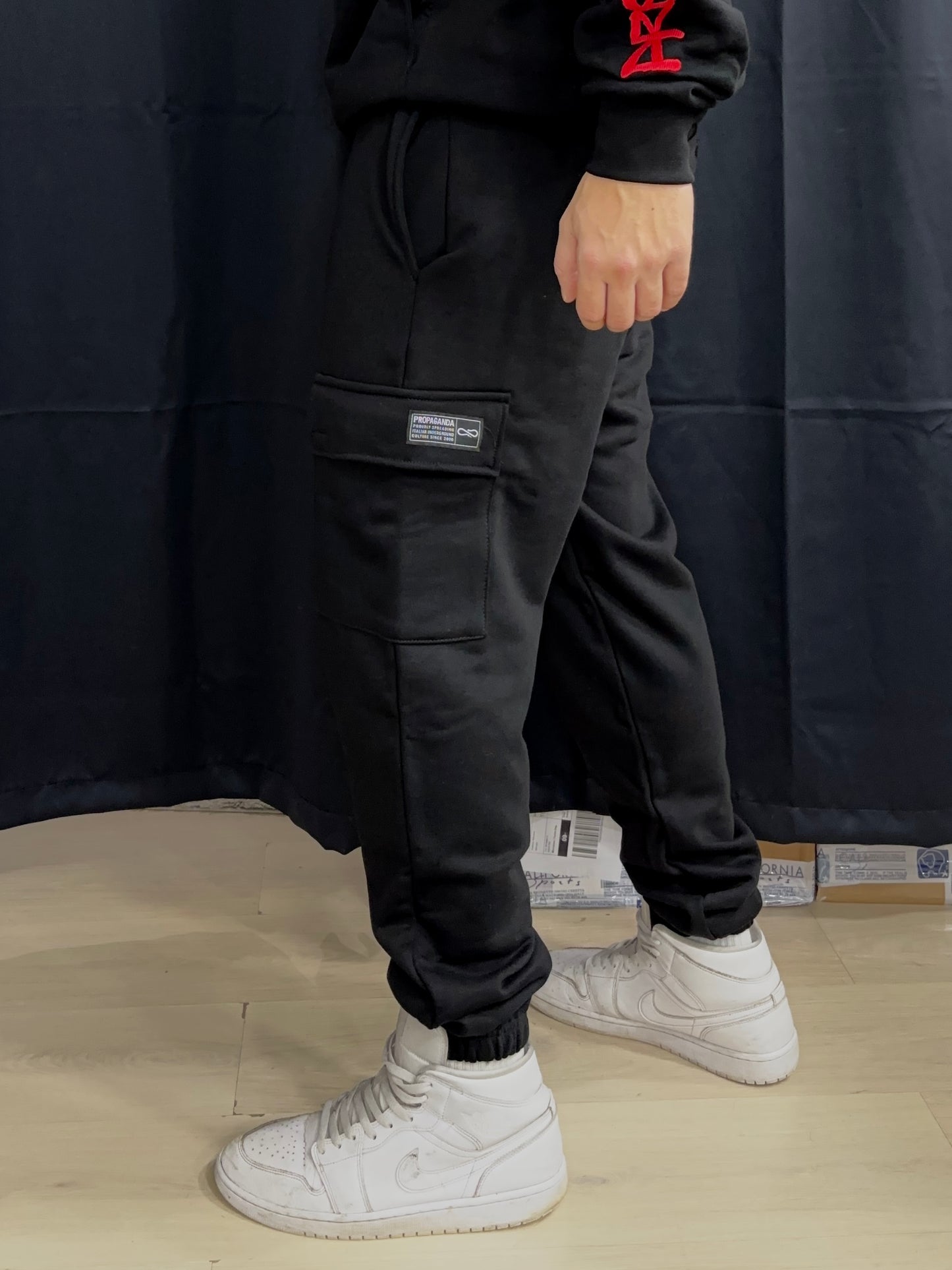 Logo Embroidery cargo Sweatpant