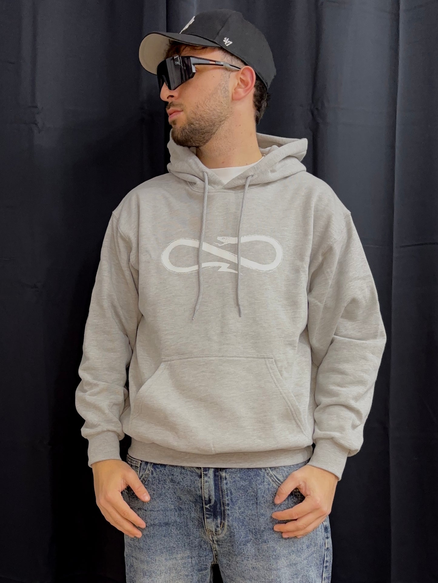 HOODIE logo propaganda