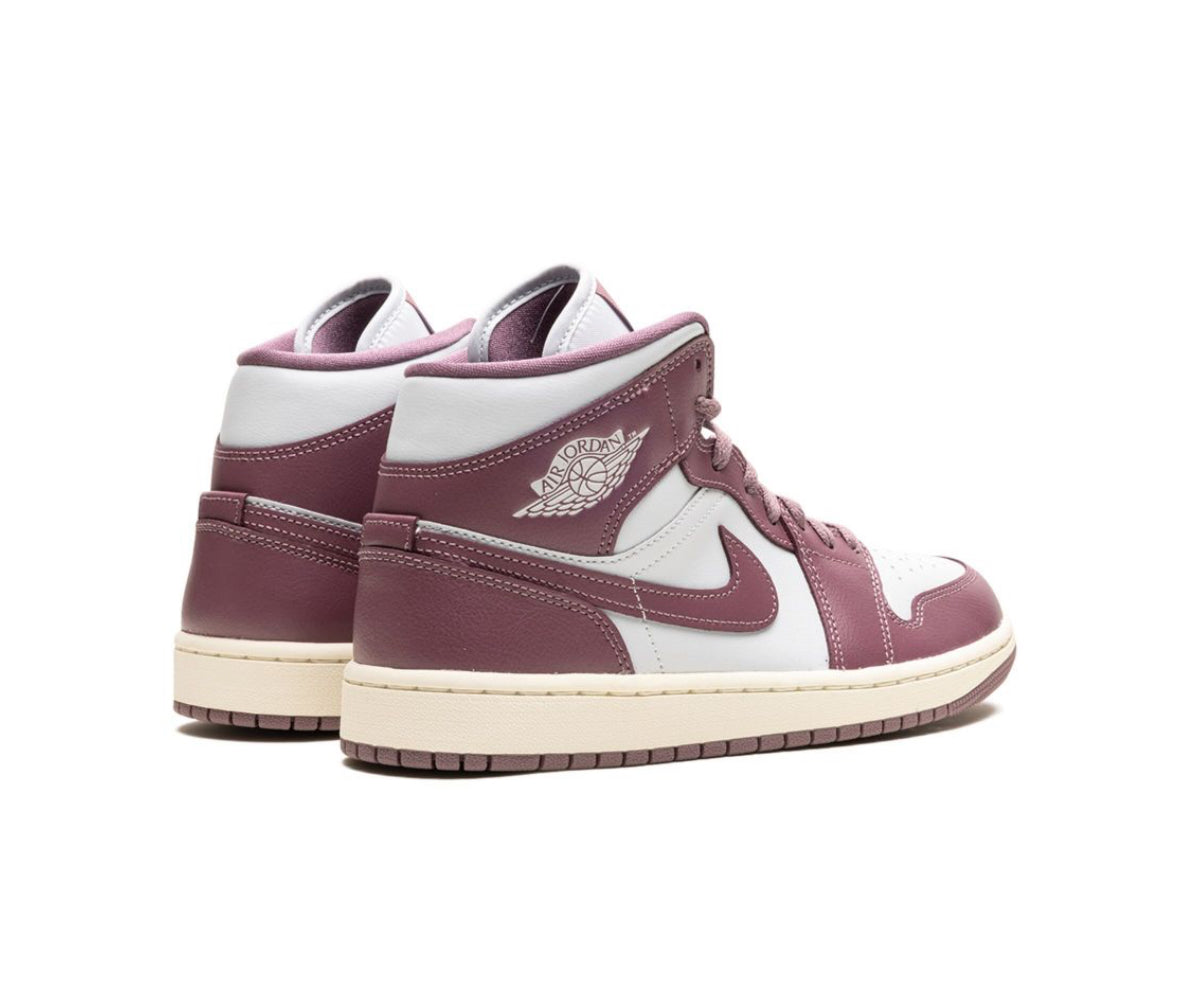 Jordan 1 mid Sky J Mauve