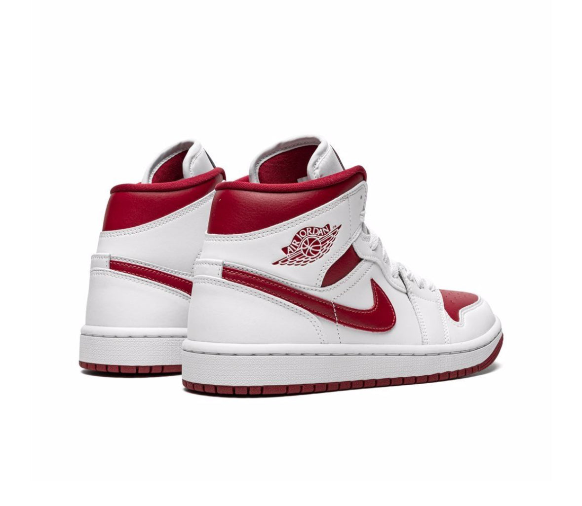 Jordan 1 mid Reverse Chicago
