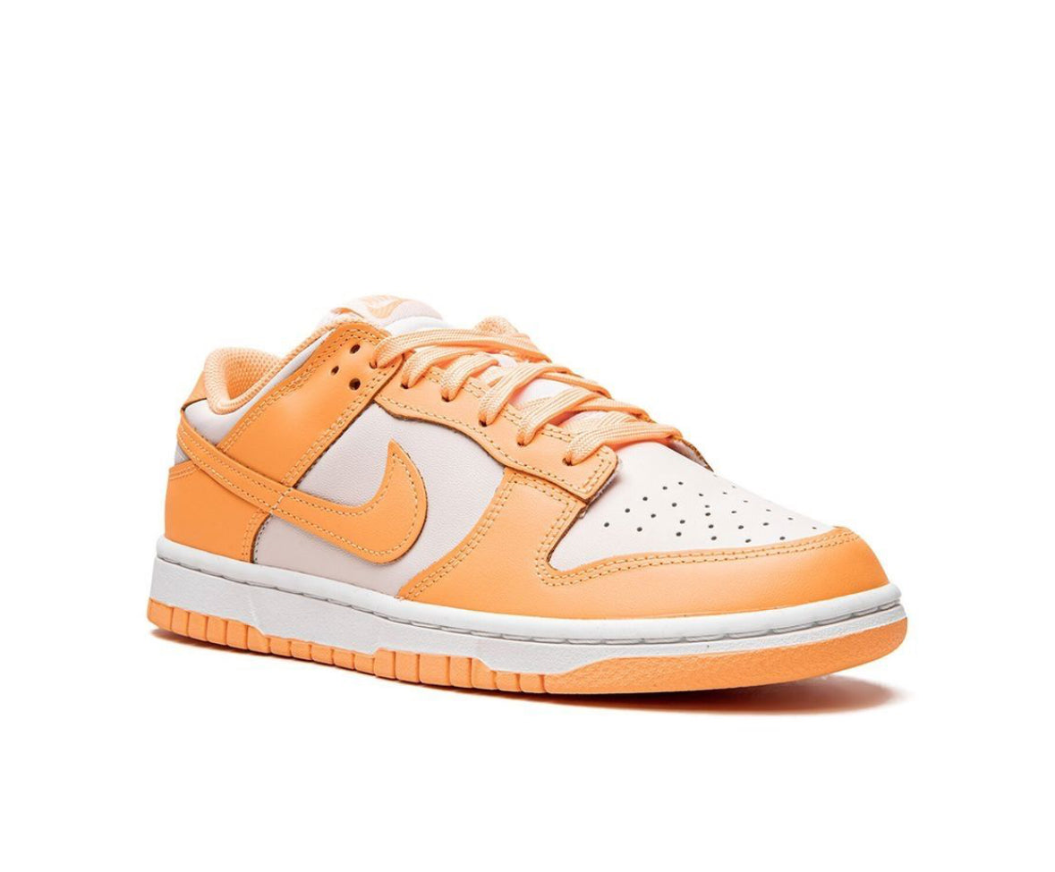 Nike Dunk low peach cream