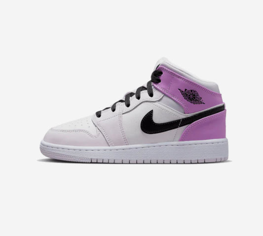 Jordan 1 mid Barely grape