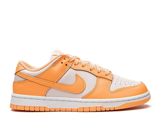 Nike Dunk low peach cream